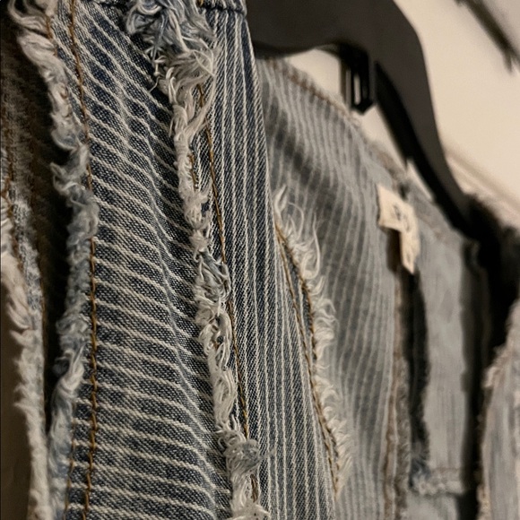 POL Blue and White Striped Vest - Picture 5 of 6